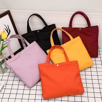Magnetic Button Oxford Lunch Tote - Casual Spring Style